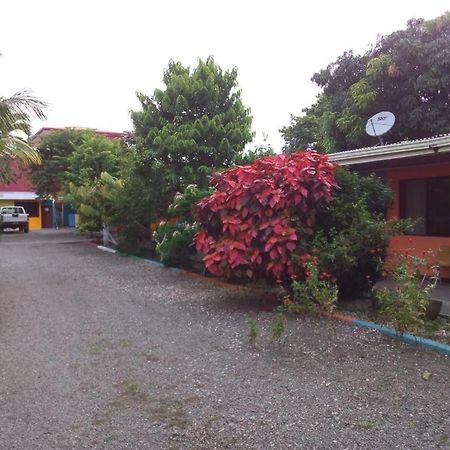 Cabinas Surf Side Cahuita Εξωτερικό φωτογραφία